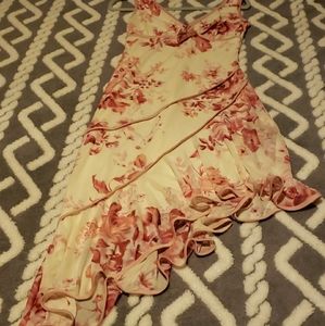 Ruby Rox Size Medium - Pretty Pink & White Floral Pattern dress 🌸